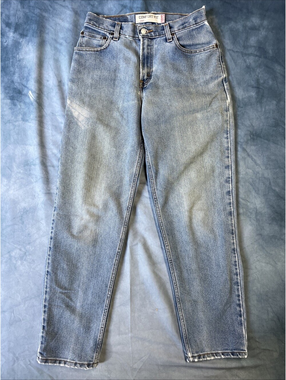 Vintage Levi’s 560 Comfort Fit Jeans Light Wash 29X32 - 1044-1P